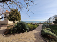 listing-small