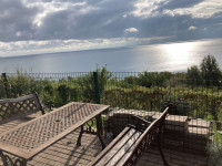 listing-small