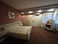 listing-small